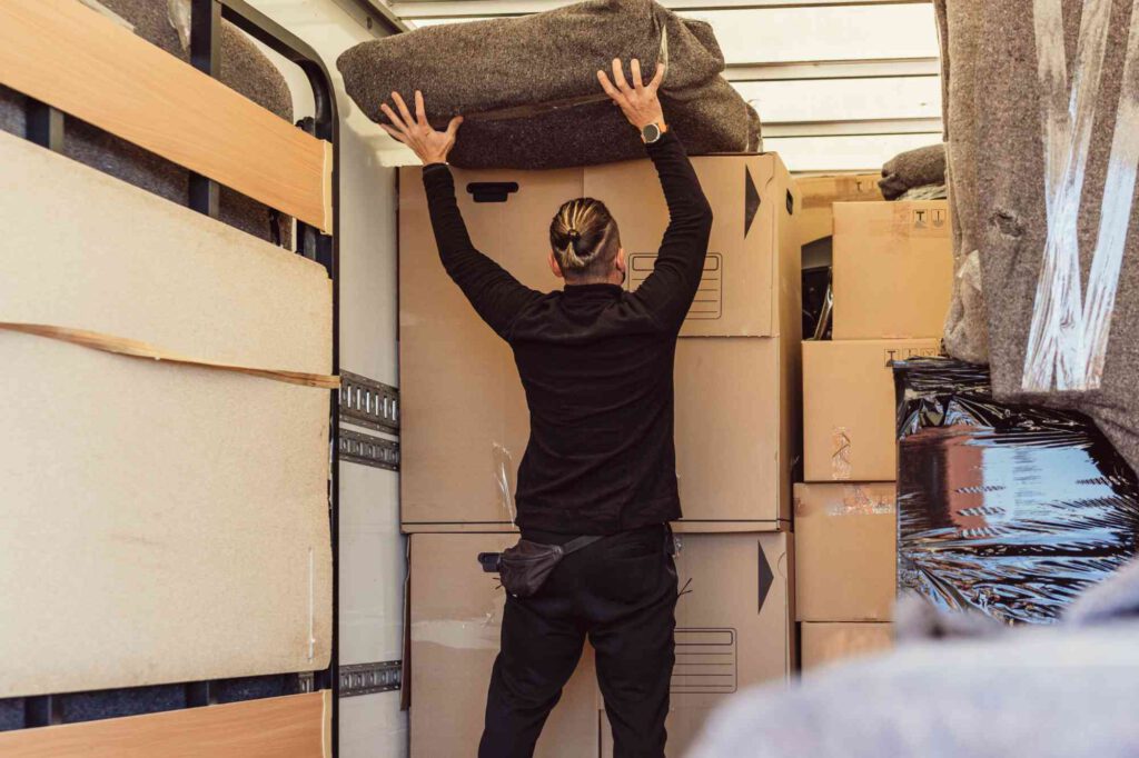 Transporter wird maximal verladen